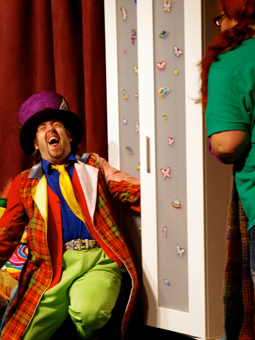 Matt put his arm in the wardrobe and got a shock!