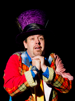 Matt Hatter shows kids how to beg